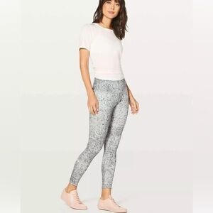 Lululemon Women's Gray Speckled Wunder Under 7/8 Leggings size 6